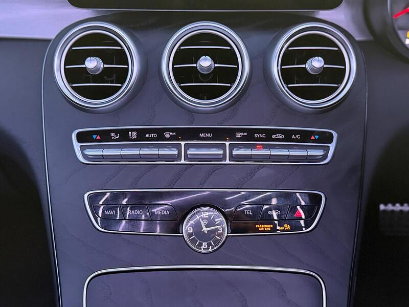 Mercedes-Benz C Class 1.5 C200 MHEV AMG Line Cabriolet G-Tronic+ Euro 6 (s/s) 2dr - U582