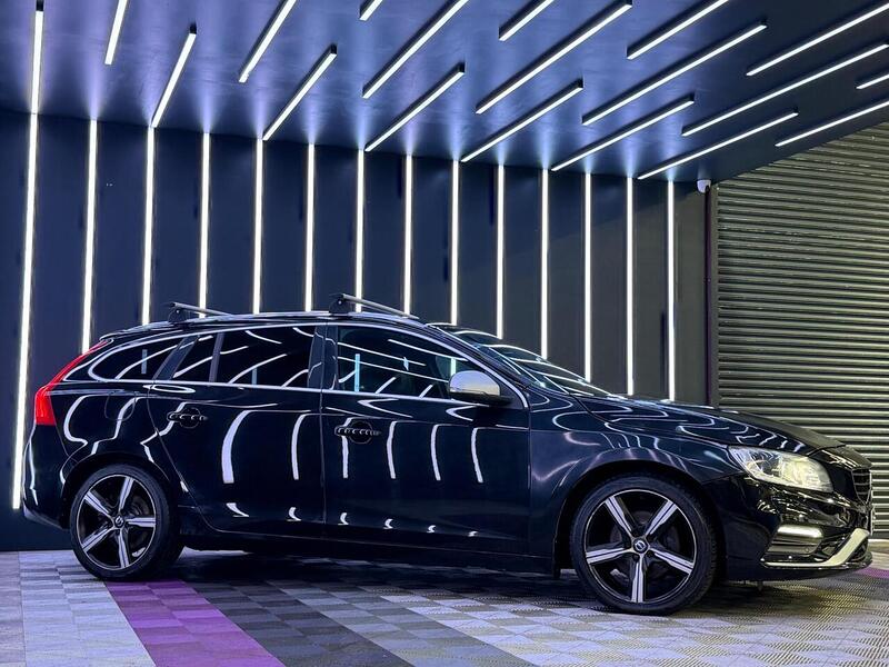 Volvo V60 2.0 D3 R-Design Lux Nav Auto Euro 6 (s/s) 5dr - U595