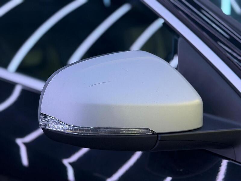 Volvo V60 2.0 D3 R-Design Lux Nav Auto Euro 6 (s/s) 5dr - U595
