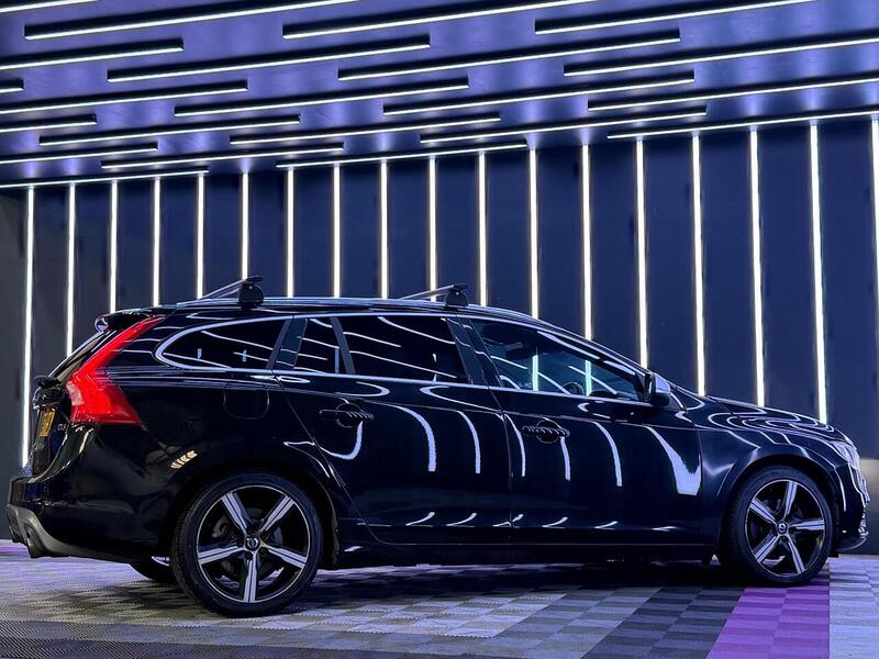 Volvo V60 2.0 D3 R-Design Lux Nav Auto Euro 6 (s/s) 5dr - U595
