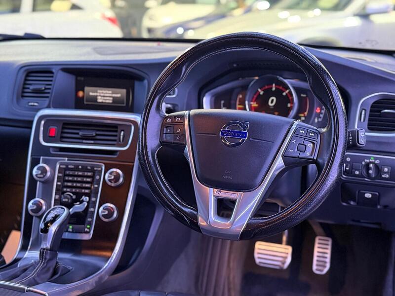 Volvo V60 2.0 D3 R-Design Lux Nav Auto Euro 6 (s/s) 5dr - U595