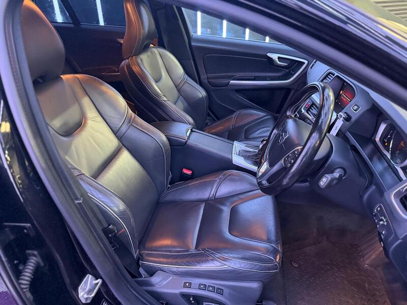 Volvo V60 2.0 D3 R-Design Lux Nav Auto Euro 6 (s/s) 5dr - U595