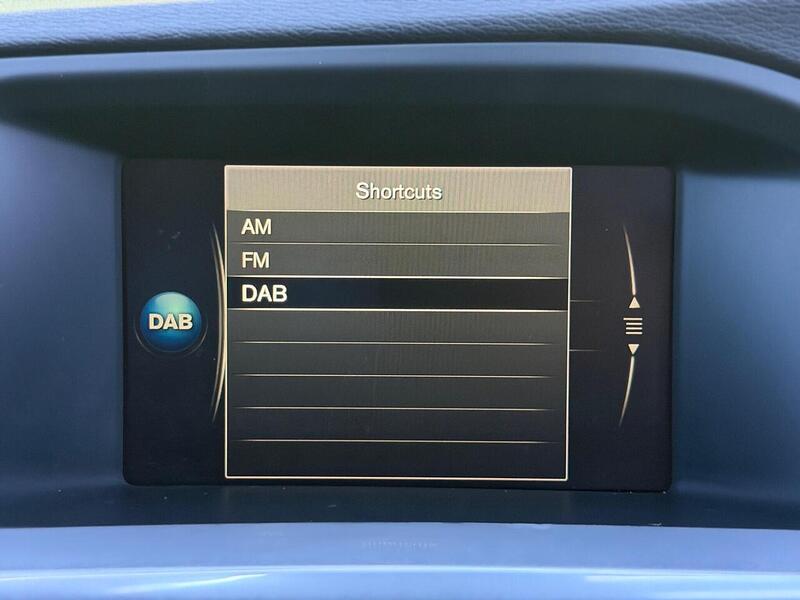 Volvo V60 2.0 D3 R-Design Lux Nav Auto Euro 6 (s/s) 5dr - U595