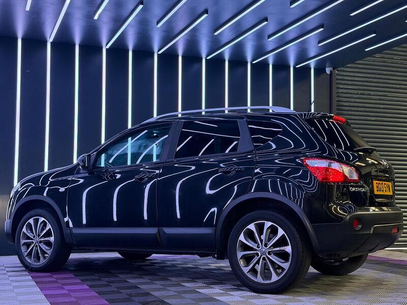 Nissan Qashqai 1.6 Tekna CVT 2WD Euro 5 5dr (AVM) - U596