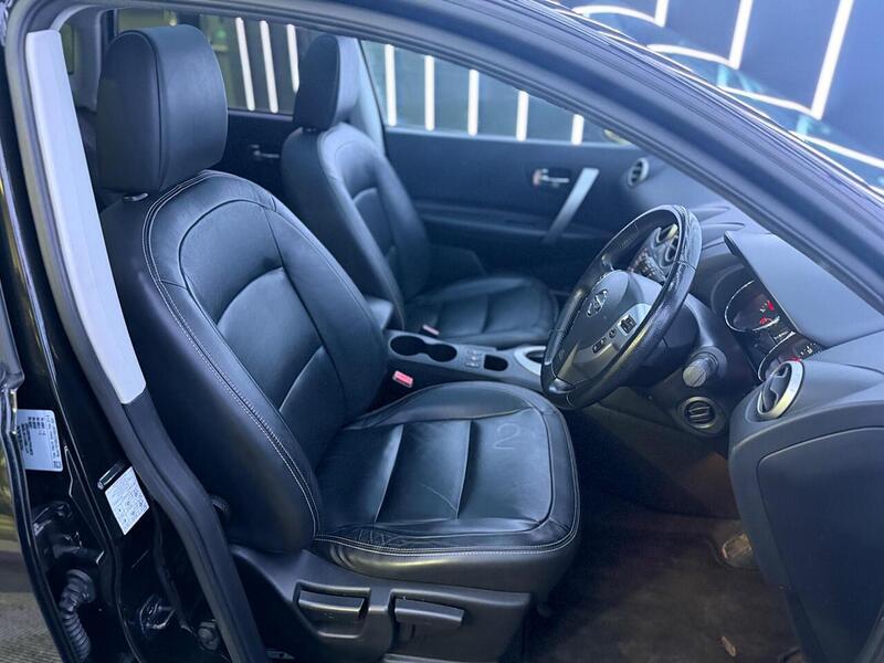 Nissan Qashqai 1.6 Tekna CVT 2WD Euro 5 5dr (AVM) - U596