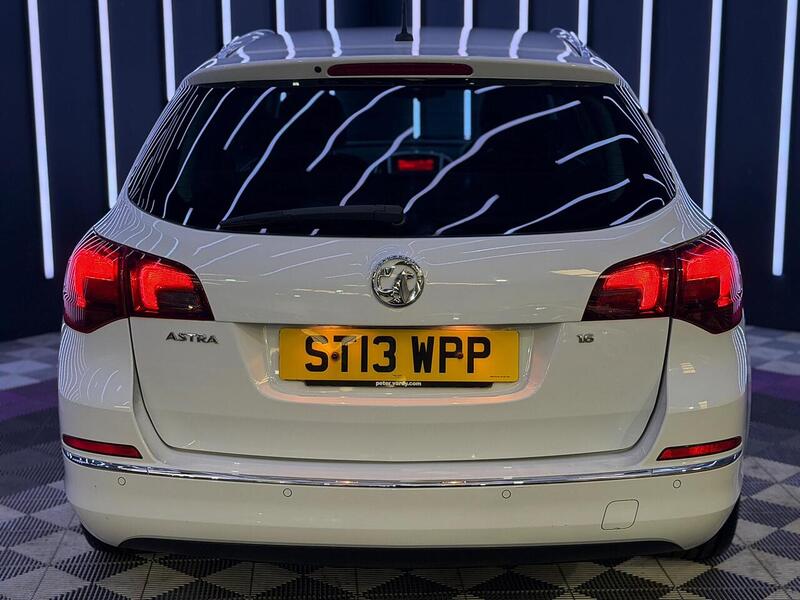 Vauxhall Astra 1.6 16V SRi Sports Tourer Auto Euro 5 5dr - U597
