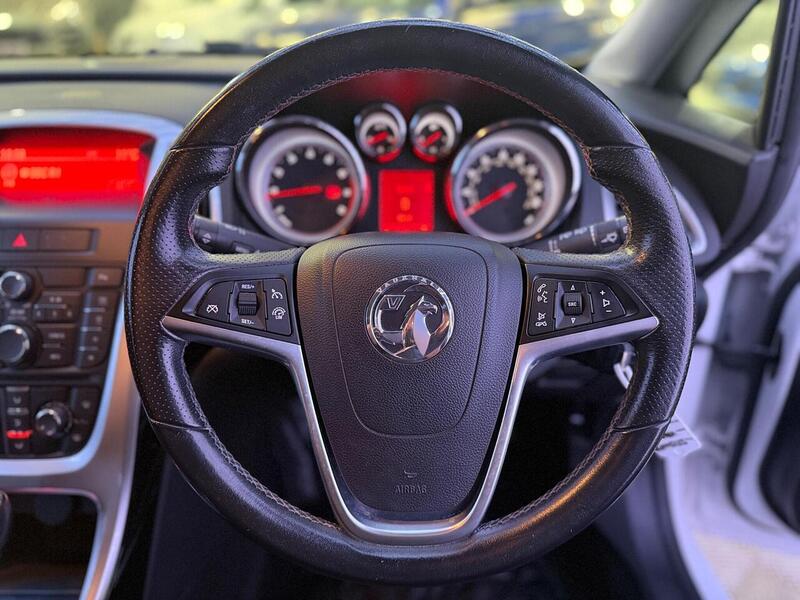 Vauxhall Astra 1.6 16V SRi Sports Tourer Auto Euro 5 5dr - U597