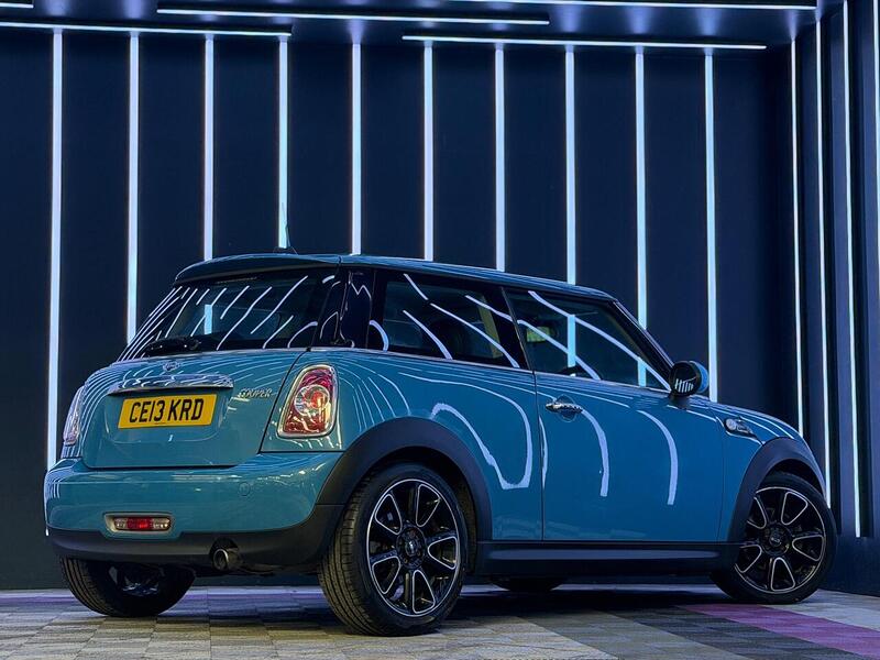 MINI Hatch 1.6 Cooper Bayswater Euro 5 (s/s) 3dr - U599