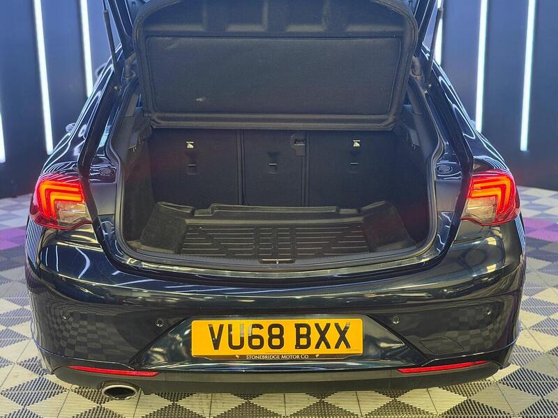 Vauxhall Insignia 2.0 Turbo D BlueInjection SRi VX Line Nav Grand Sport Euro 6 (s/s) 5dr - U600