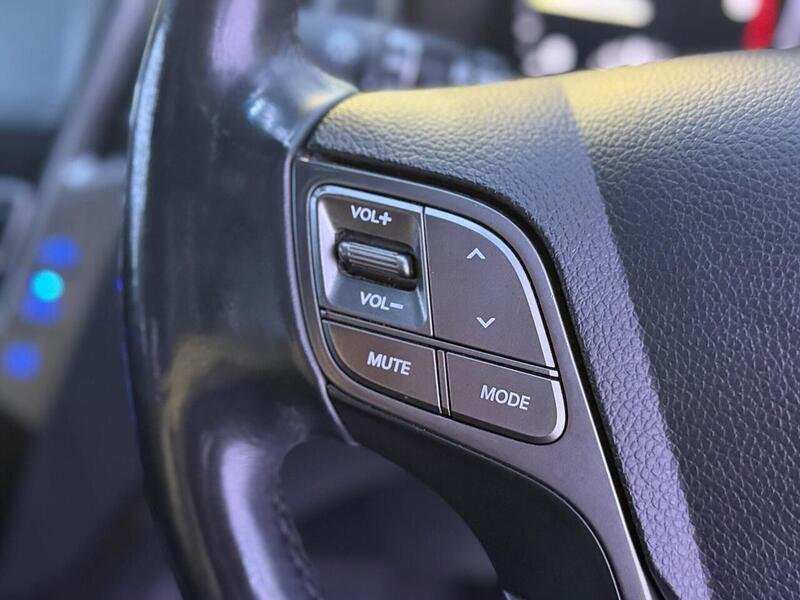 Hyundai Santa Fe 2.2 CRDi Blue Drive Premium SE 4WD Euro 6 (s/s) 5dr (7 Seat) - U602