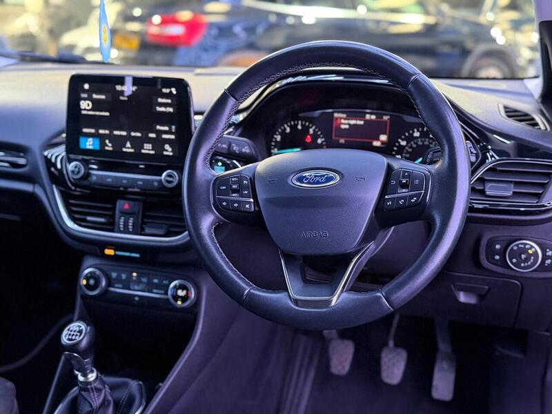 Ford Fiesta 1.0T EcoBoost Titanium Euro 6 (s/s) 5dr - U611