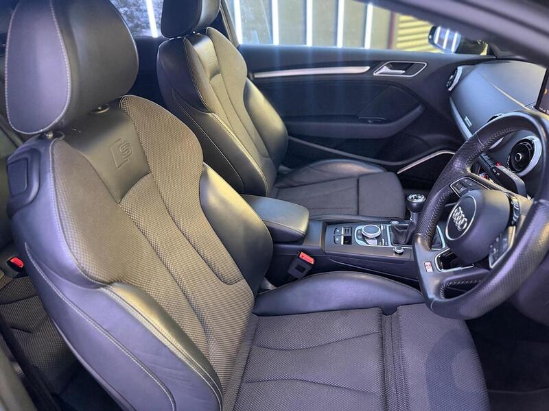 Audi A3 2.0 TFSI Black Edition Euro 6 (s/s) 3dr - U628