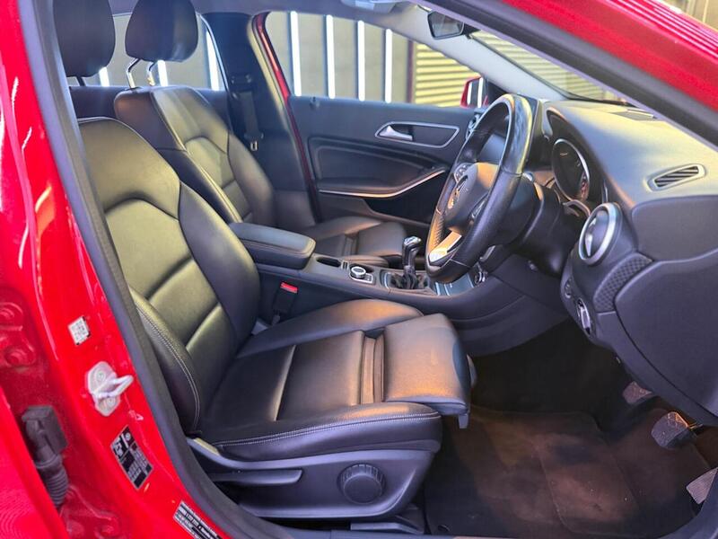 Mercedes-Benz A Class 1.5 A180d Sport Euro 6 (s/s) 5dr - U632