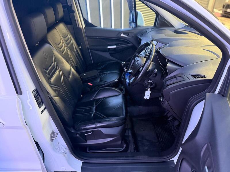 Ford Transit Connect 1.6 TDCi 200 Limited L1 H1 5dr - U633