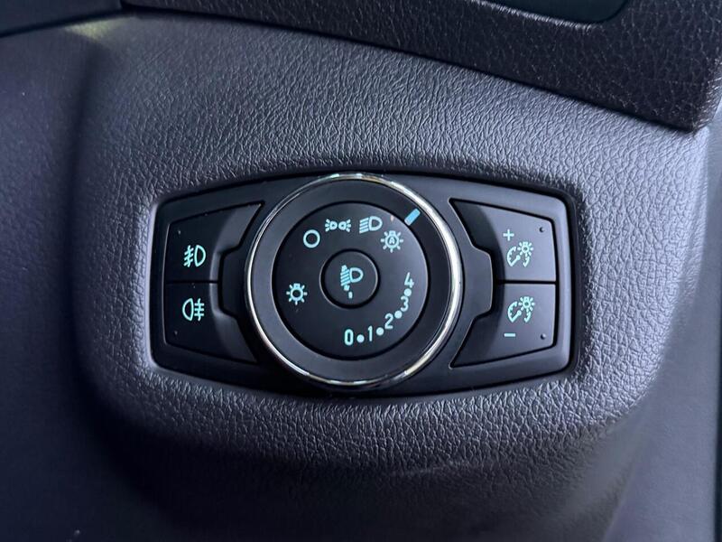 Ford Transit Connect 1.6 TDCi 200 Limited L1 H1 5dr - U633