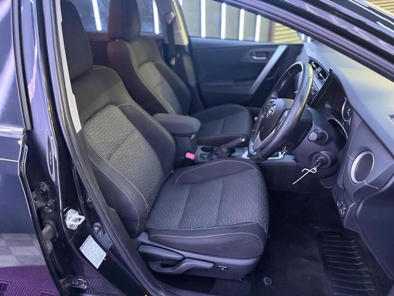 Toyota Auris 1.33 Dual VVT-i Icon Plus Euro 5 (s/s) 5dr - U640