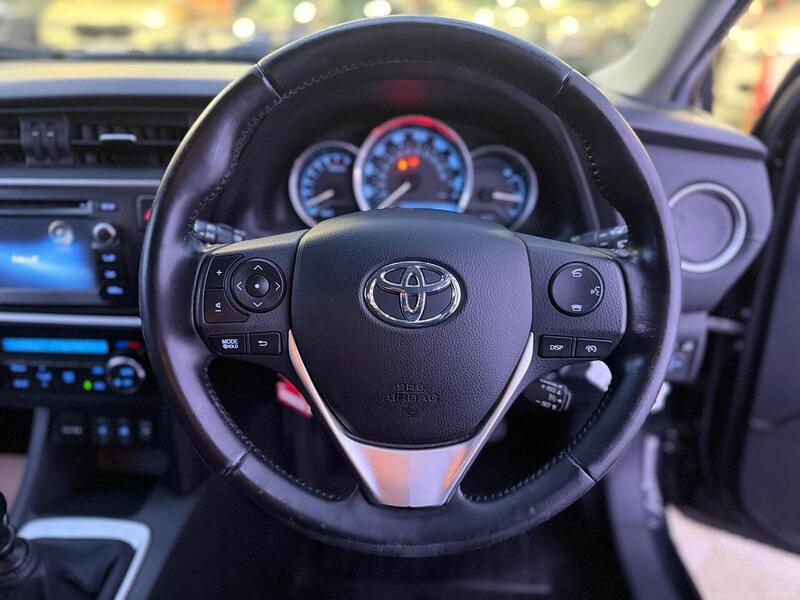 Toyota Auris 1.33 Dual VVT-i Icon Plus Euro 5 (s/s) 5dr - U640