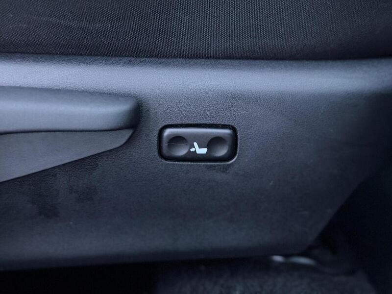 Toyota Auris 1.33 Dual VVT-i Icon Plus Euro 5 (s/s) 5dr - U640
