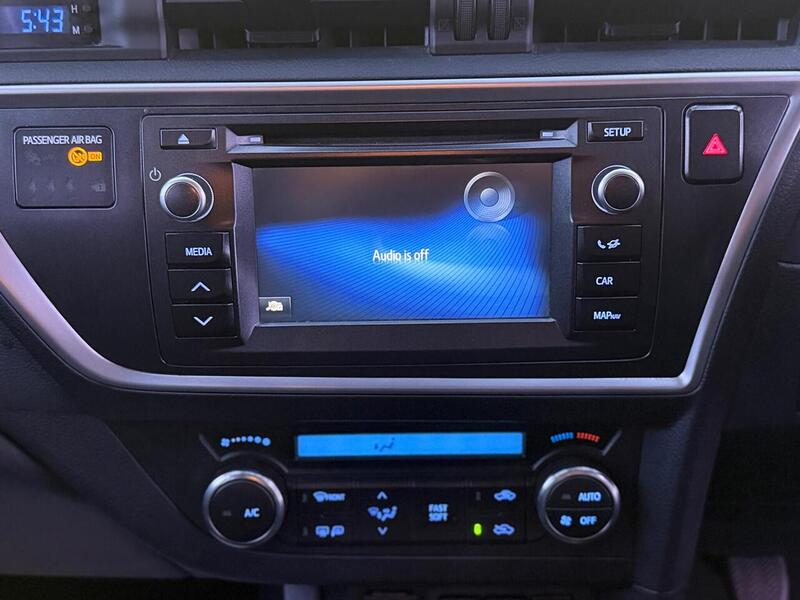 Toyota Auris 1.33 Dual VVT-i Icon Plus Euro 5 (s/s) 5dr - U640