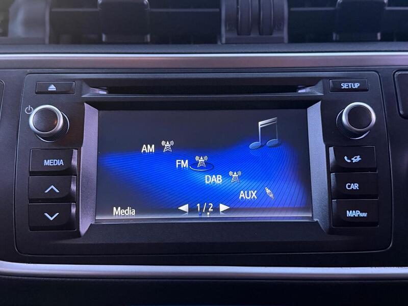 Toyota Auris 1.33 Dual VVT-i Icon Plus Euro 5 (s/s) 5dr - U640