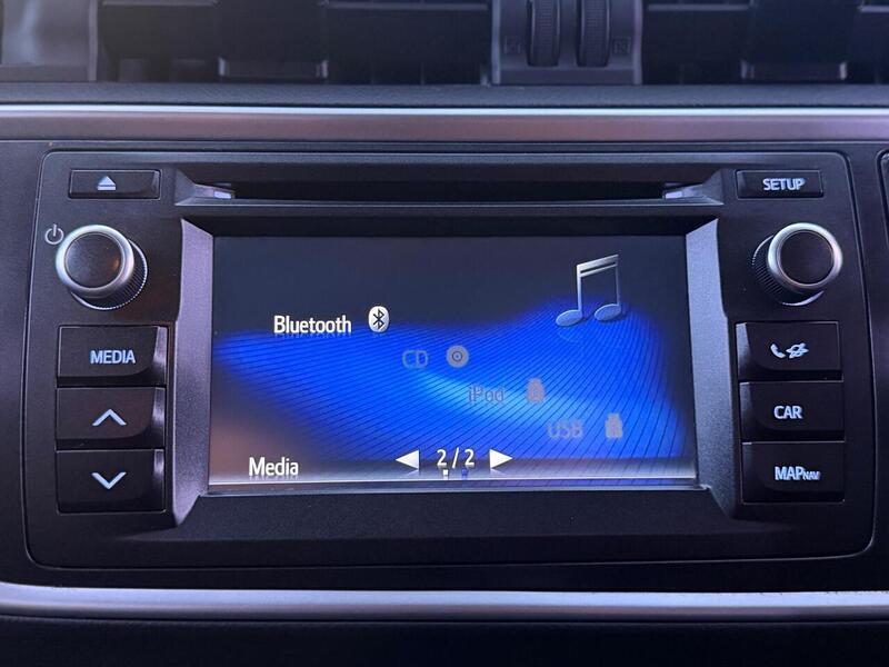 Toyota Auris 1.33 Dual VVT-i Icon Plus Euro 5 (s/s) 5dr - U640