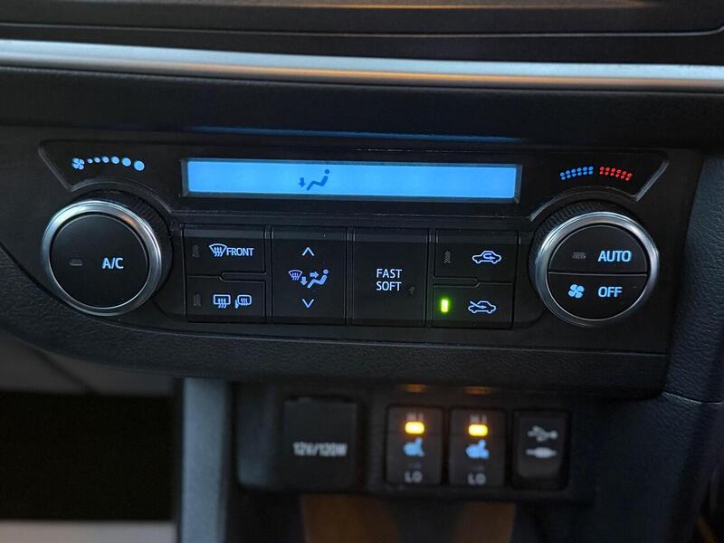 Toyota Auris 1.33 Dual VVT-i Icon Plus Euro 5 (s/s) 5dr - U640