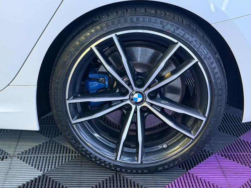 BMW 3 Series 2.0 320i M Sport Auto Euro 6 (s/s) 4dr - U651