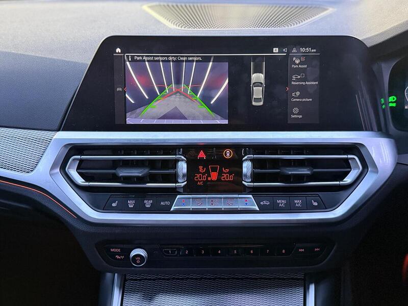 BMW 3 Series 2.0 320i M Sport Auto Euro 6 (s/s) 4dr - U651
