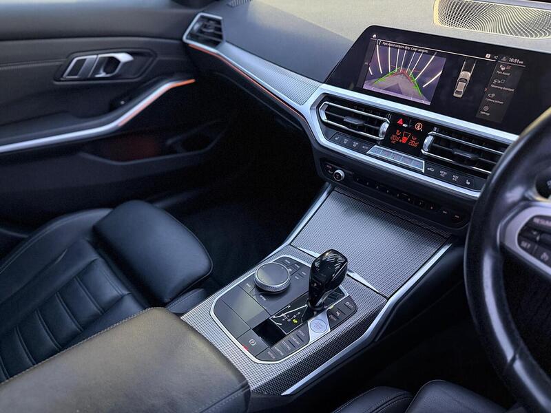 BMW 3 Series 2.0 320i M Sport Auto Euro 6 (s/s) 4dr - U651