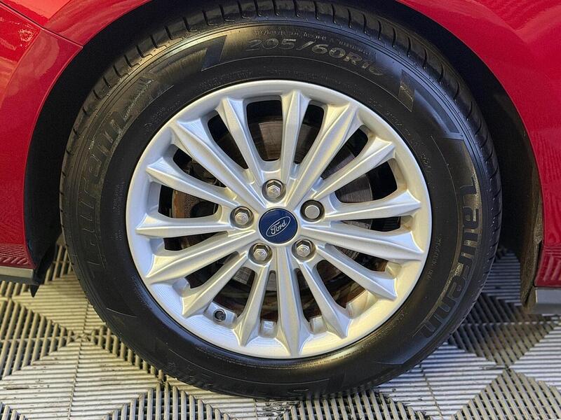 Ford Focus 1.0T EcoBoost Titanium Euro 6 (s/s) 5dr - U654