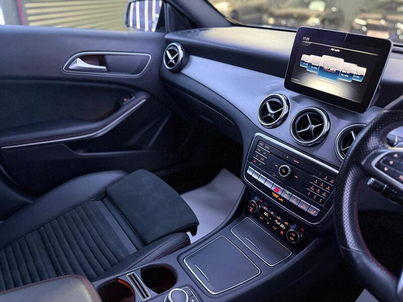 Mercedes-Benz GLA 2.1 GLA220d AMG Line (Executive) 7G-DCT 4MATIC Euro 6 (s/s) 5dr - U661
