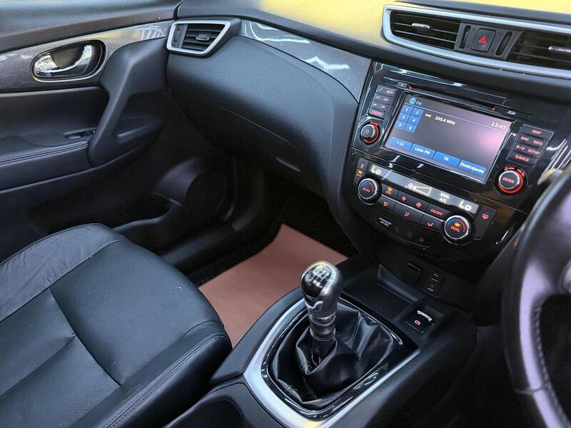 Nissan X-Trail 1.6 dCi Tekna Euro 6 (s/s) 5dr - U664