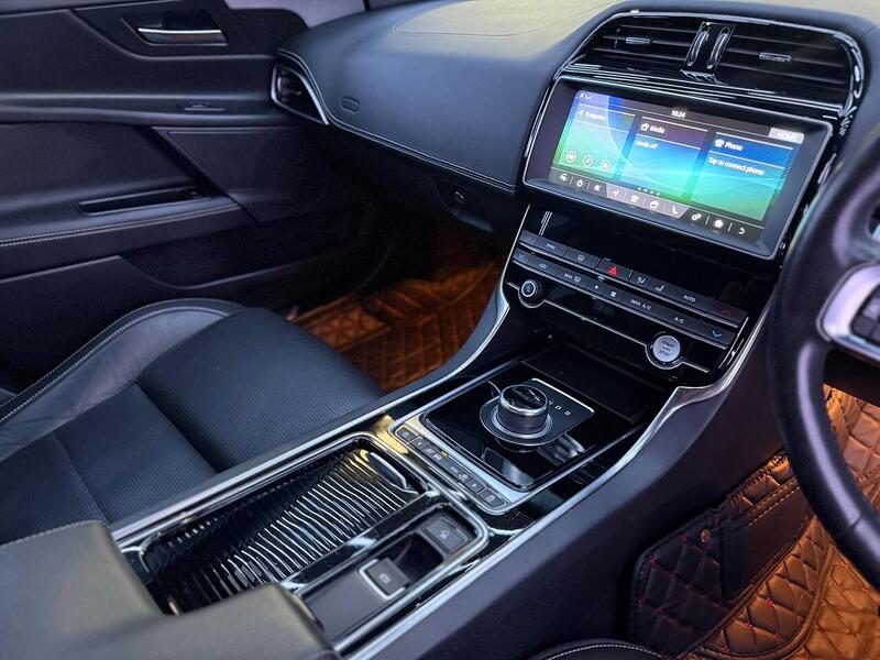 Jaguar XE 2.0i GPF R-Sport Auto Euro 6 (s/s) 4dr - U666