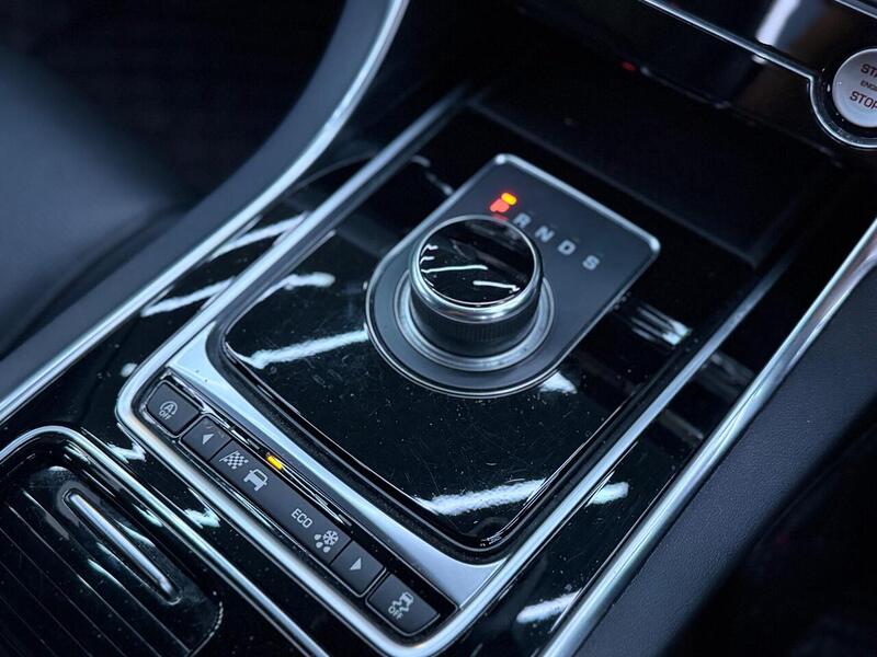 Jaguar XE 2.0i GPF R-Sport Auto Euro 6 (s/s) 4dr - U666