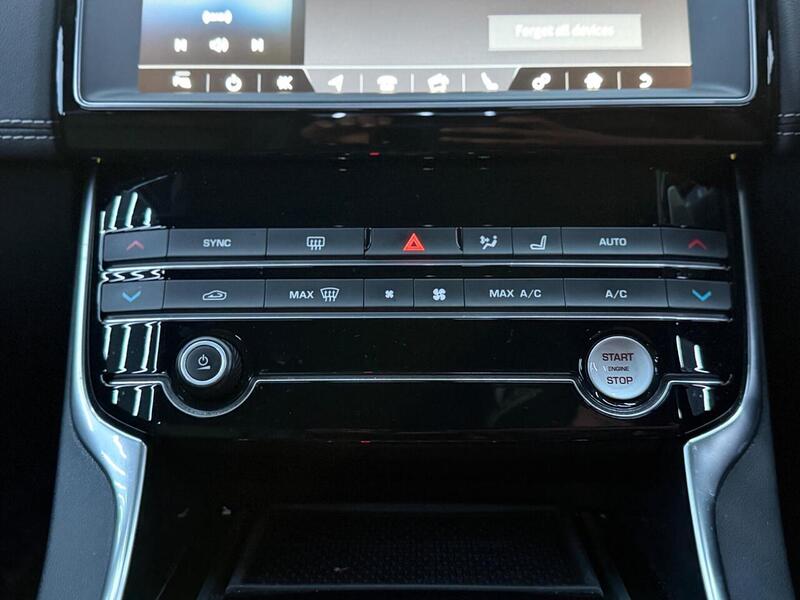 Jaguar XE 2.0i GPF R-Sport Auto Euro 6 (s/s) 4dr - U666