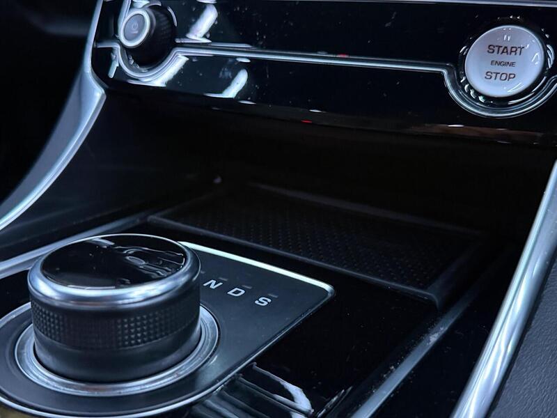 Jaguar XE 2.0i GPF R-Sport Auto Euro 6 (s/s) 4dr - U666