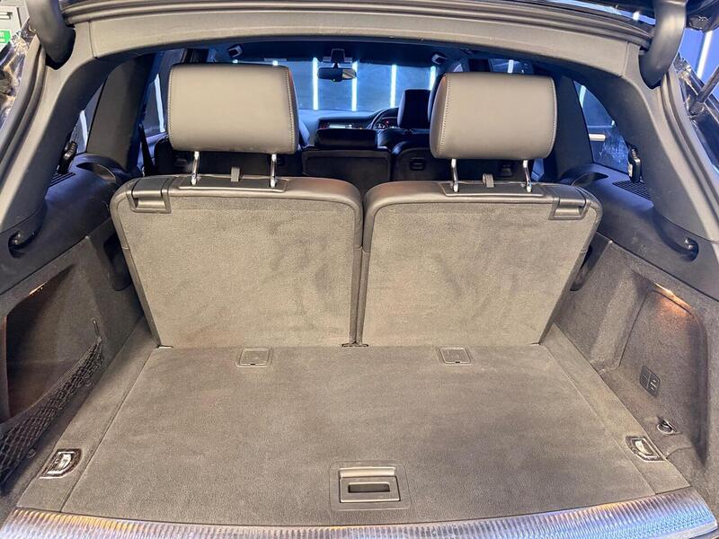 Audi Q7 3.0 TDI V6 S line Sport Edition Tiptronic quattro Euro 5 (s/s) 5dr - U669