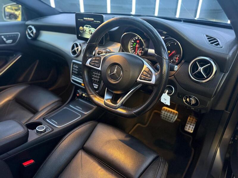 Mercedes-Benz GLA 2.1 GLA200d AMG Line (Premium Plus) 7G-DCT 4MATIC Euro 6 (s/s) 5dr - U670