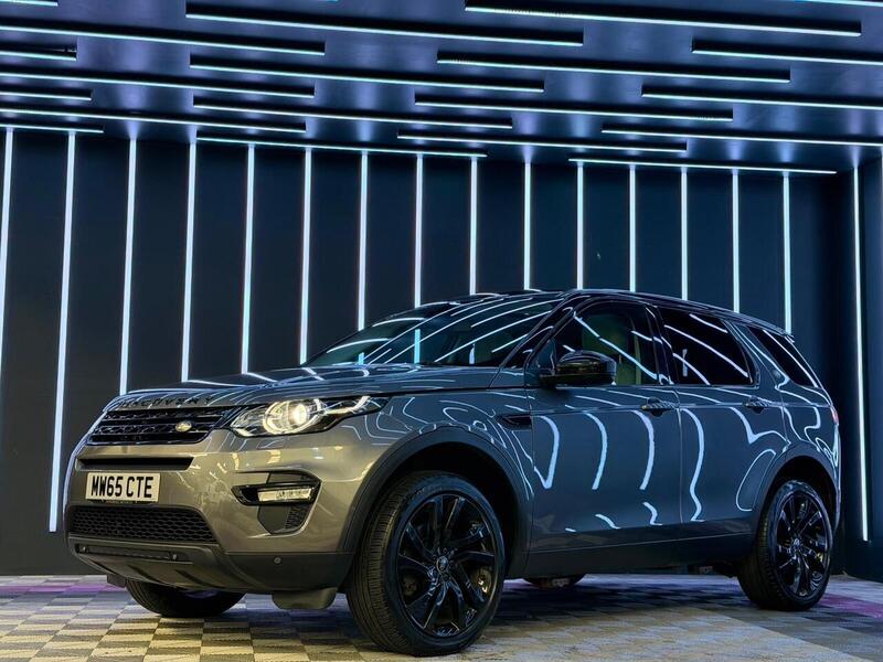 Land Rover Discovery Sport 2.0 TD4 HSE Black Auto 4WD Euro 6 (s/s) 5dr - U674