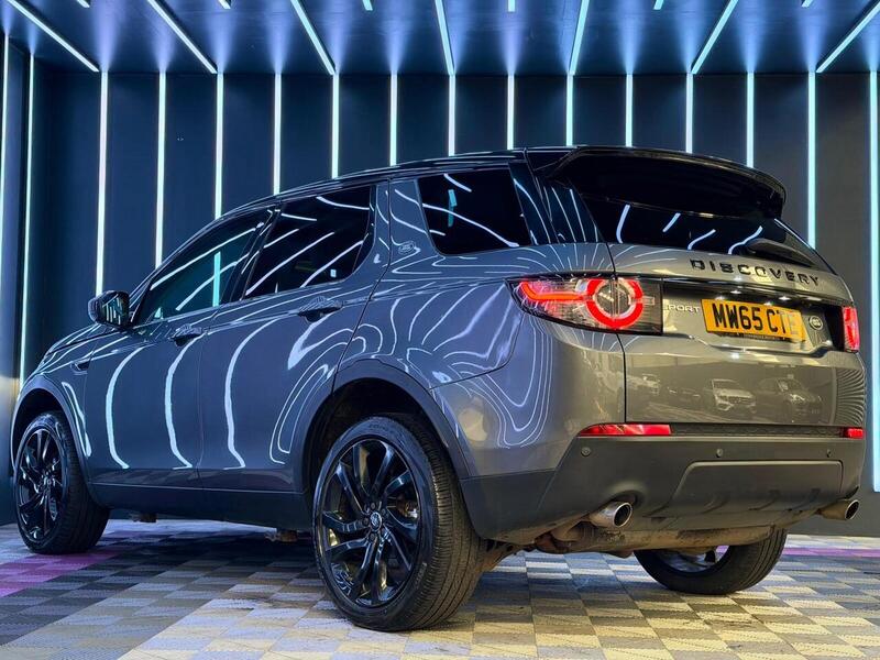 Land Rover Discovery Sport 2.0 TD4 HSE Black Auto 4WD Euro 6 (s/s) 5dr - U674