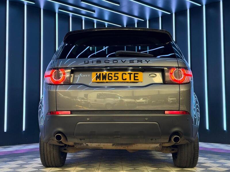 Land Rover Discovery Sport 2.0 TD4 HSE Black Auto 4WD Euro 6 (s/s) 5dr - U674