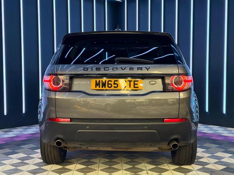 Land Rover Discovery Sport 2.0 TD4 HSE Black Auto 4WD Euro 6 (s/s) 5dr - U674