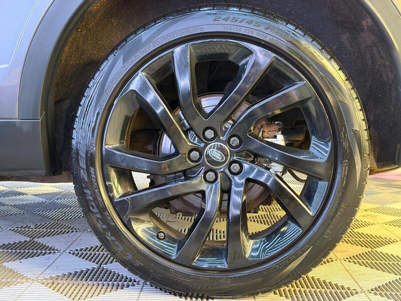 Land Rover Discovery Sport 2.0 TD4 HSE Black Auto 4WD Euro 6 (s/s) 5dr - U674