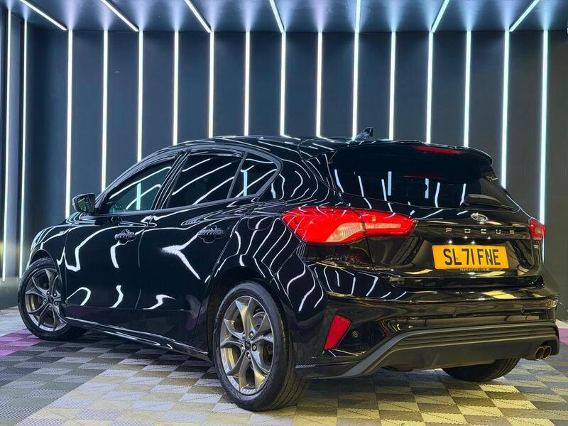 Ford Focus 1.0T EcoBoost ST-Line Edition Euro 6 (s/s) 5dr - U677