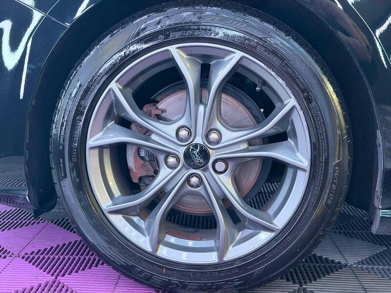 Ford Focus 1.0T EcoBoost ST-Line Edition Euro 6 (s/s) 5dr - U677