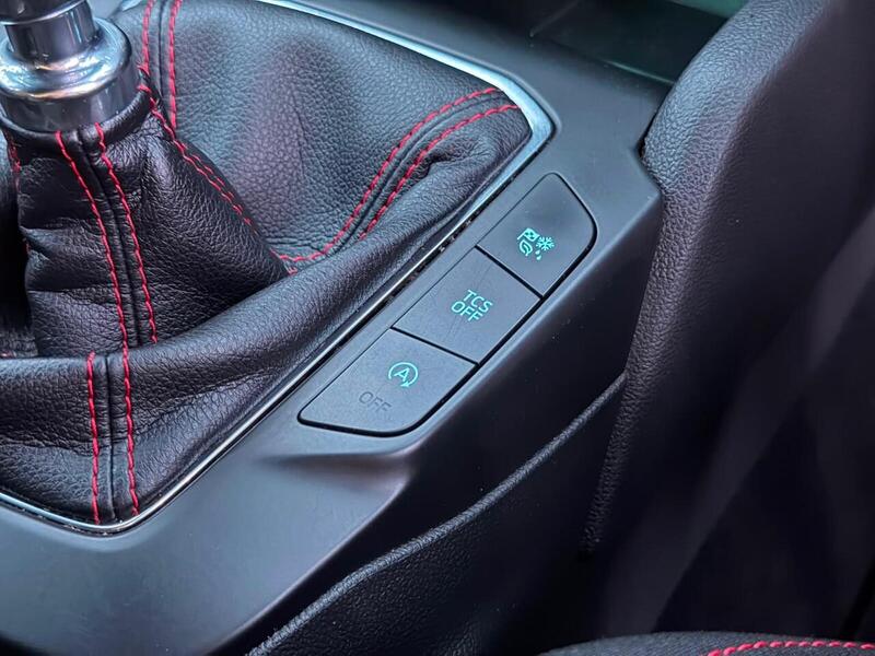Ford Focus 1.0T EcoBoost ST-Line Edition Euro 6 (s/s) 5dr - U677