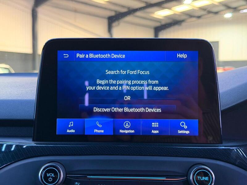 Ford Focus 1.0T EcoBoost ST-Line Edition Euro 6 (s/s) 5dr - U677