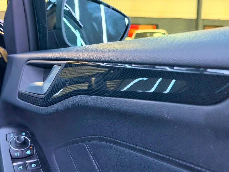 Ford Focus 1.0T EcoBoost ST-Line Edition Euro 6 (s/s) 5dr - U677