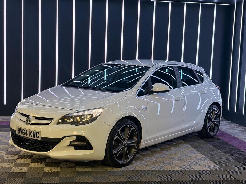 Vauxhall Astra 2.0 CDTi Tech Line GT Euro 5 (s/s) 5dr - U680