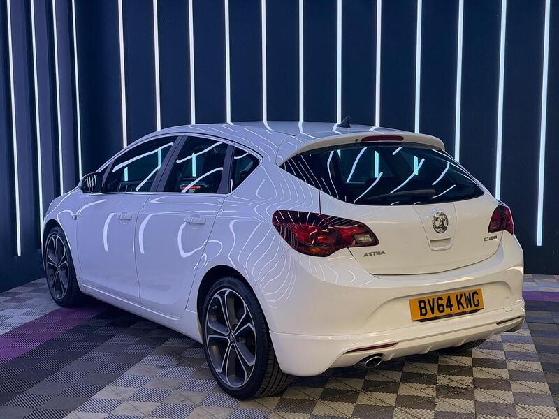Vauxhall Astra 2.0 CDTi Tech Line GT Euro 5 (s/s) 5dr - U680